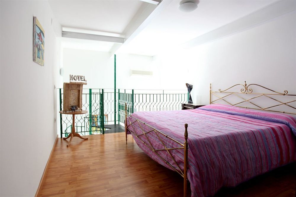 Dormidame Bed and Breakfast Nápoles Exterior foto